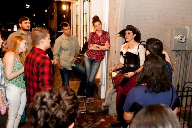 Haunted Alexandria Booze and Boos Ghost Walking Tour - Old Hat Bar: A Fun Break Where the Ghosts Stay On-Message