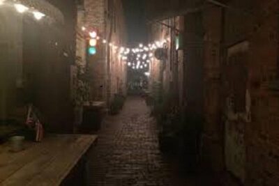 Haunted History of Fort Myers Walking Tour - Meeting at Franklin Shops: Easy to Find, Easy to Start Spooked