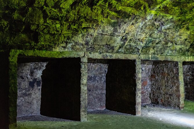 Haunted Vaults Walking Tour in Edinburgh - Going Underground: Stairs, Tight Corners, and Why Physical Fit Matters