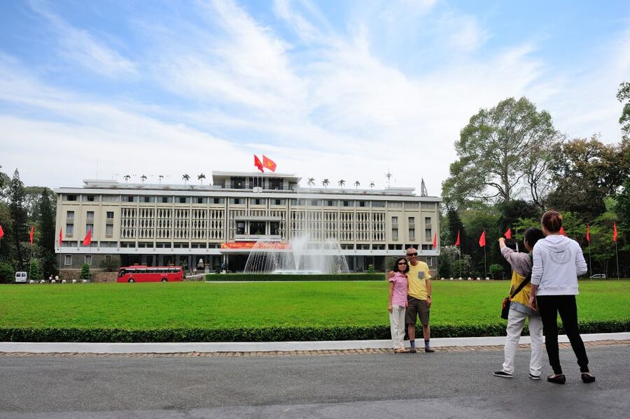 HCM: War Remnants Museum & Independence Palace Walking Tour - The guide is the difference maker (and names people remember)
