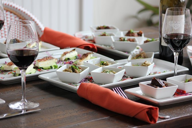 Healdsburg Wine and Food Pairing Guided Walking Tour - Key things you’ll notice on this tour