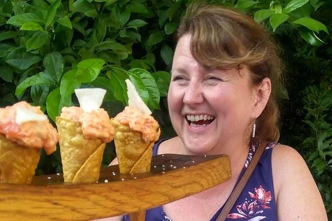 Healdsburg Wine and Food Pairing Guided Walking Tour - Small-group format: why eight people changes everything