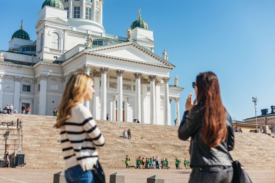 Helsinki: Private Walking Tour with a Local - Comfort, Shoes, and Cold-Weather Reality for 2 to 6 Hours