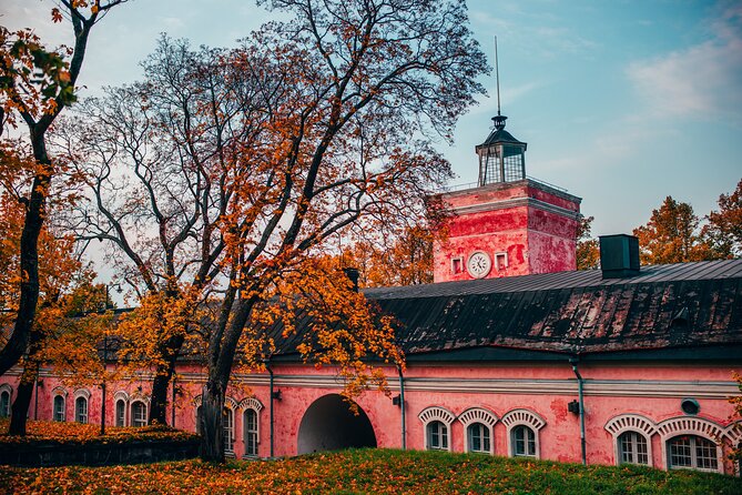 Helsinki walking tour with a city planner - A small-group Helsinki walk led by Emek (city-planning lens included)