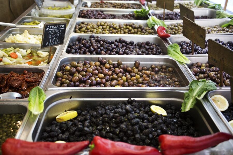 Heraklion: Food Tastings Walking Tour - Market Time: Olives, Rusks, and What Everyday Cretans Actually Eat