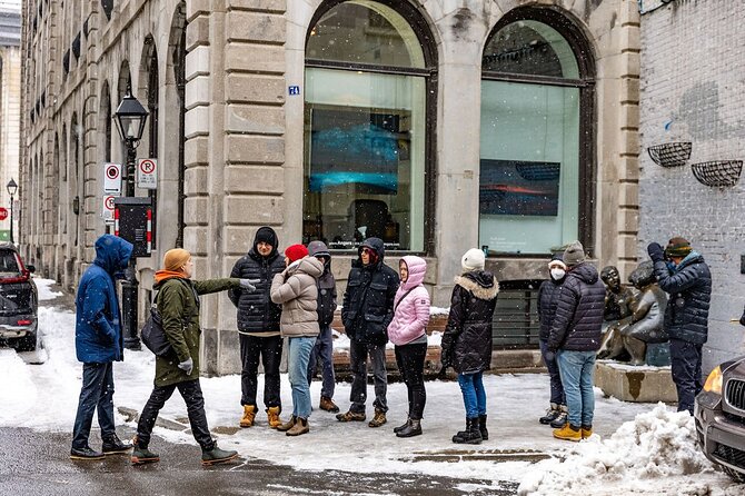 Highlights & Hidden Gems of Old Montreal walking tour By FITZ MTL - Hôtel William Gray meeting point and the first cobblestones