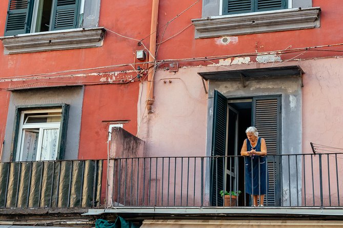 Highlights & Hidden Gems PRIVATE Walking Tour: Naples Delights - Practical tips for enjoying Naples Delights
