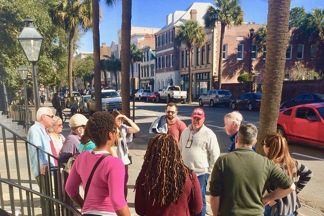 Historic Charleston Guided Sightseeing Walking Tour - White Point Garden and the Fort Sumter viewpoint over the water