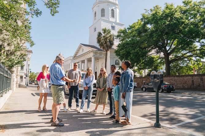 Historic Charleston Walking Tour: Rainbow Row, Churches, and More - Hidden gardens, courtyards, churches, and graveyards
