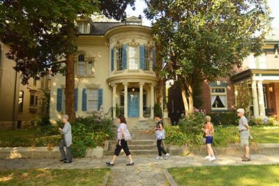 Historic Old Louisville Walking Tour - Where to meet at 1340 S 4th St (and why the setting helps)