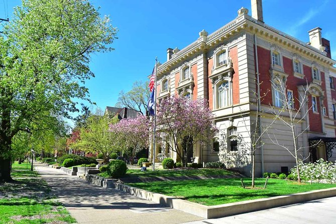 Historic Old Louisville Walking Tour - The neighborhood stories that make the buildings stick