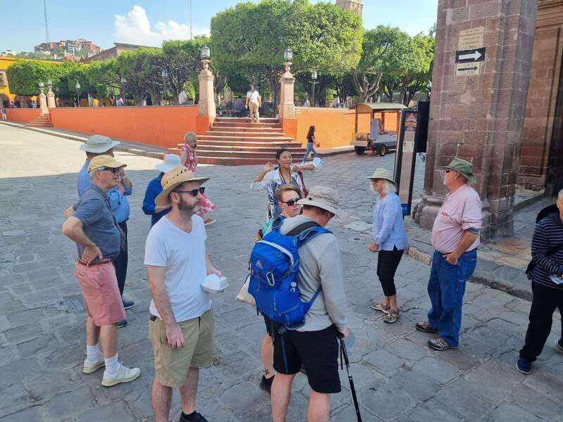 Historical & Cultural Walking Tour of San Miguel de Allende - Start at Starbucks on Canal: easy meeting, quick momentum