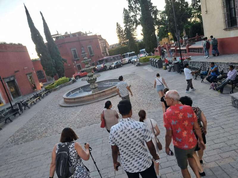 Historical & Cultural Walking Tour of San Miguel de Allende - Parroquia de San Miguel Arcángel: your guided landmark moment