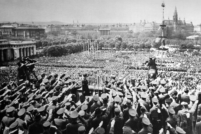 Historical Hitler Walking Tour of Vienna - Vienna State Opera: where 1938 changed the cultural rules
