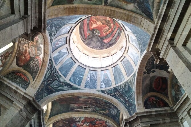 History and Murals: Walking Tour Guadalajara - Plaza de la Liberación, Plaza Fundadores, and Plaza Tapatía: why squares aren’t all the same