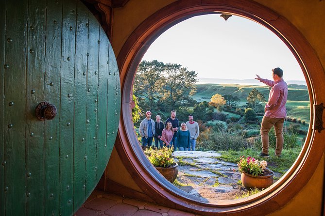 Hobbiton™ Movie Set Walking Tour from Shires Rest - Entering Hobbiton Movie Set: what you’ll see and how it’s paced