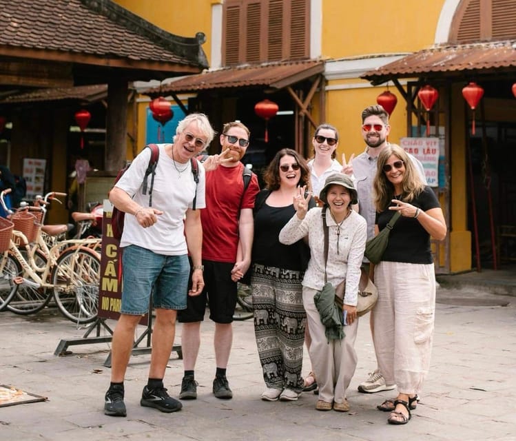 Hoi An: Ancient Town Guided Walking Tour - The dumplings stop: a built-in food moment