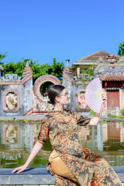 Hoi An/Da Nang: Private Photoshoot & Guided Walking Tour - Meeting at the Cantonese Assembly Hall and Getting Oriented