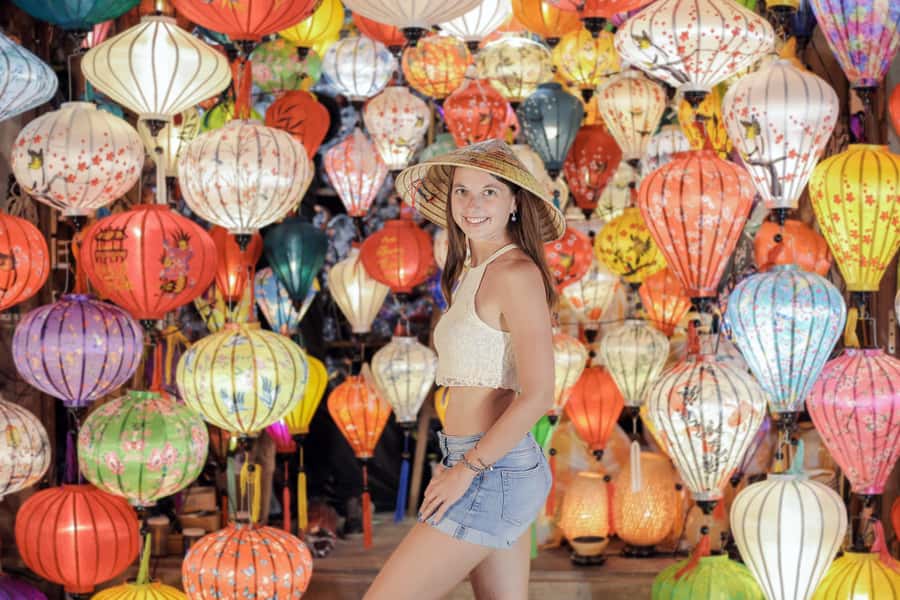 Hoi An/Da Nang: Private Photoshoot & Guided Walking Tour - The Guided Walk: Hoai River, Lantern Street, and Yellow Alley