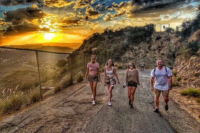Hollywood Sign 2.5-Hour Tour with Comedians and Their Dogs - Group pace and keeping together: my practical advice