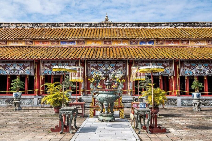 Hue Customizable Tour with Imperial Citadel & Forbidden City - Forbidden Purple City: where royal life stayed behind walls