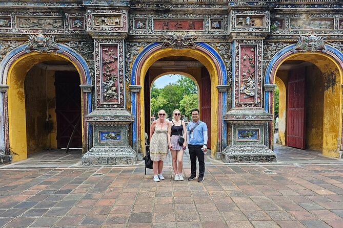 Hue Imperial City Walking Tour: Citadel & Forbidden City - Entering via Ngo Mon Gate: a 20-minute layout lesson