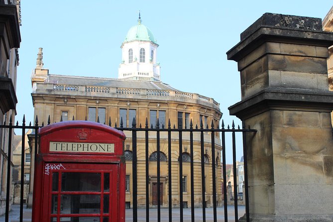 Inspector Morse, Lewis and Endeavour Oxford Walking Tour - Key things you’ll notice on this Oxford detectives tour