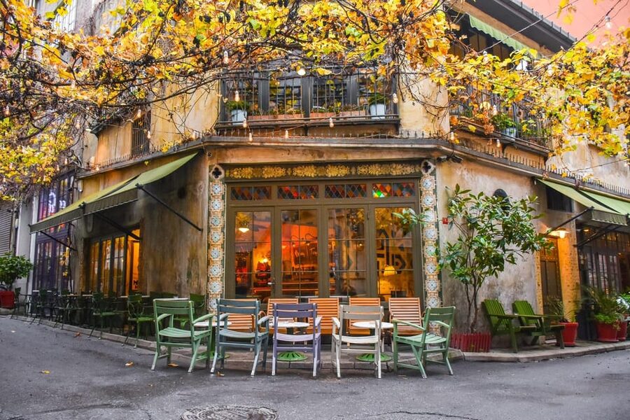 Istanbul: Colorful Fener & Balat Walking Tour w/Expert Guide - Balat colorful lanes: stairs, wooden houses, and local rhythm