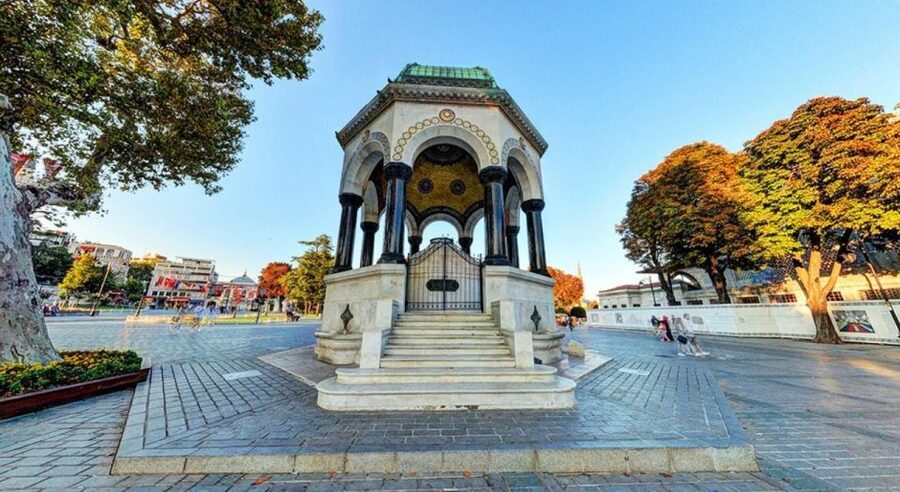 Istanbul: Private Guided Walking Tour - Why Sultanahmet works best as a guided walking tour