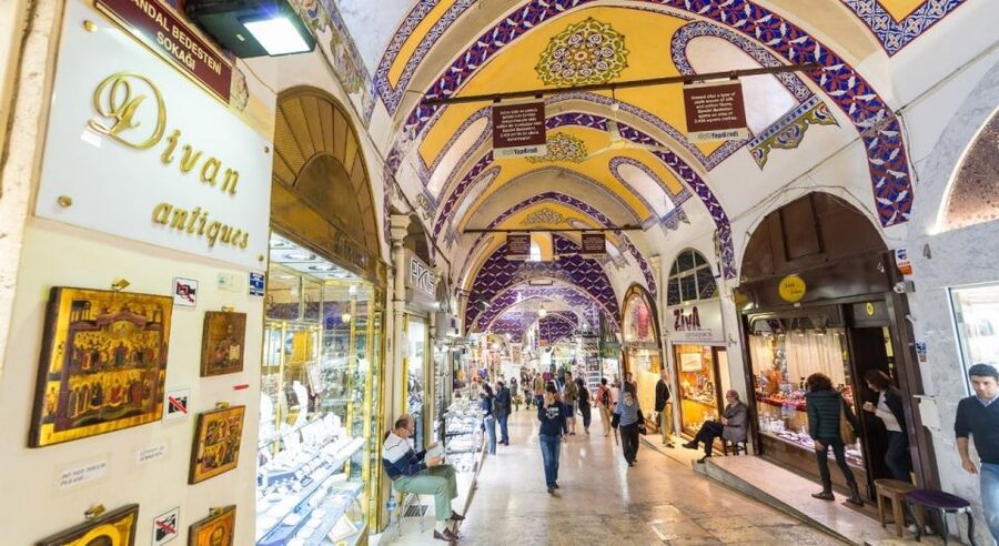 Istanbul: Private Guided Walking Tour - Where you start: Alman Çeşmesi, Sultan Ahmet Parkı, or German Fountain