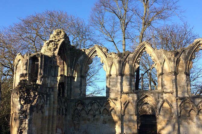 J & M York City Walking Tours - The Castle Motte and Medieval Levels: Bloody Stories at 1069 and Beyond