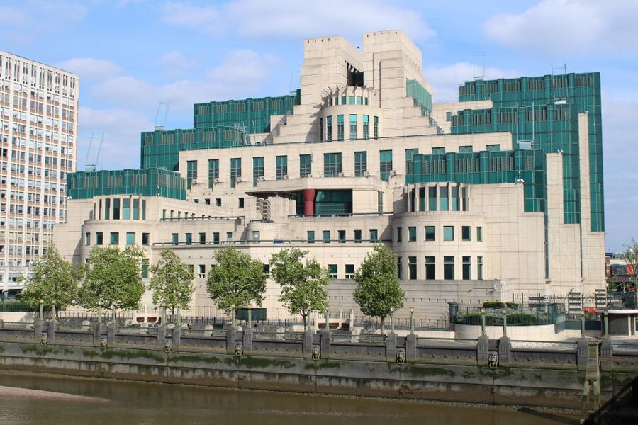 James Bond Shooting Locations 2-Hour Walking Tour of London - Price and value: why $22 can work for the right traveler