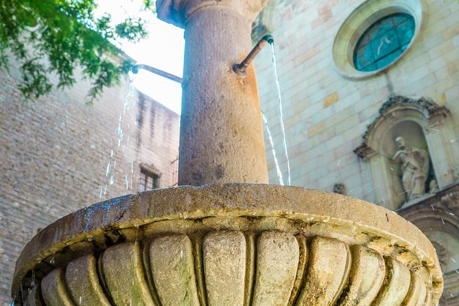 Jewish Walking Tour Barcelona by Expert Jewish Guide 2h - Meeting at Conesa Entrepans: quick start, easy navigation