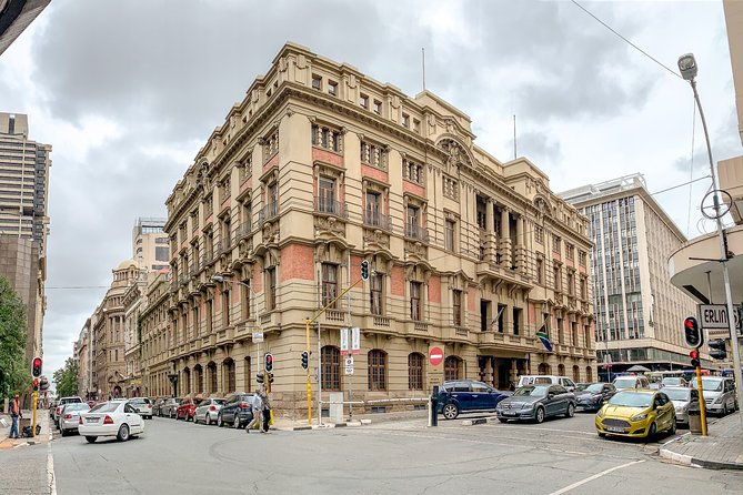Johannesburg: City Centre Walking Tour - Newtown, Mary Fitzgerald Square, and Market Theatre: culture you can see