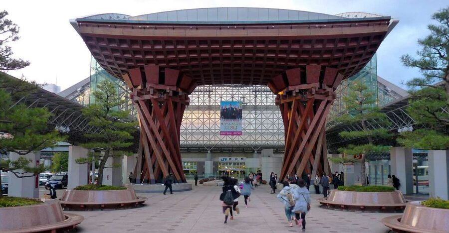 Kanazawa: Private Walking Tour with a Local - What Makes This Kanazawa Walk Feel Truly Private