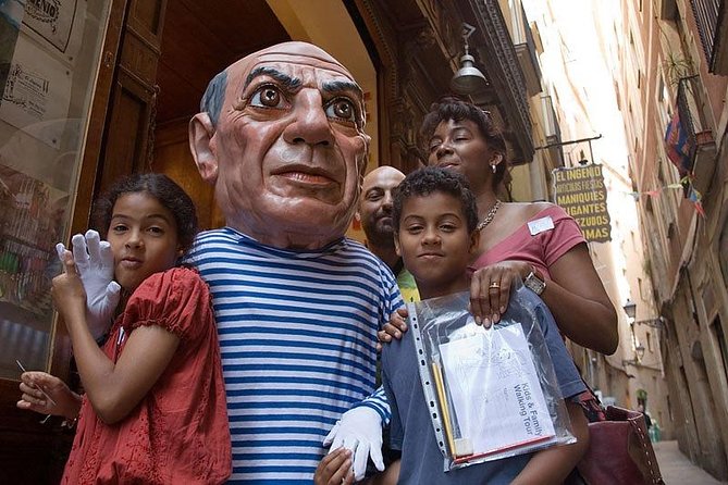 Kids and Family Gothic Quarter Walking Tour in Barcelona - Stop by Stop: Gothic Quarter Sights That Actually Make Sense for Families