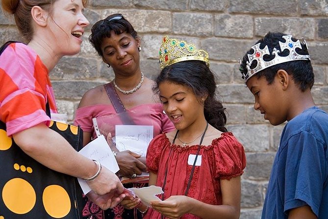 Kids and Family Gothic Quarter Walking Tour in Barcelona - Practical Tips: Wear Comfort, Plan for Sound, and Use the Photo Moments