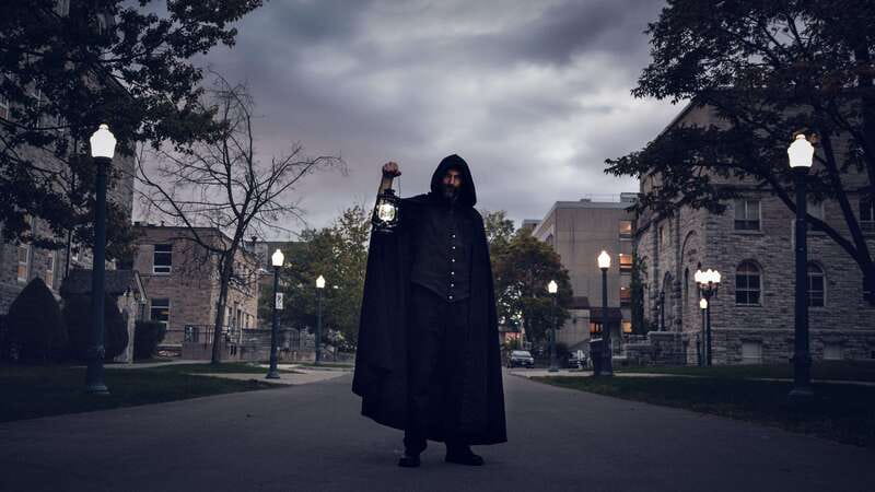 Kingston: Haunted Night Walking Tour - Haunted hotels, burial grounds, and grave-robbery stories