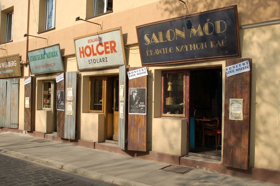 Krakow: Jewish Quarter Guided Walking Tour - Price and value: is $32 fair for Kazimierz and Schindler’s List?
