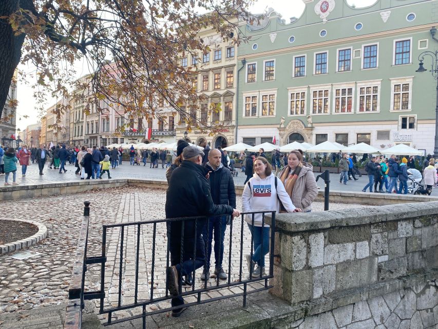 Krakow: Old Town Highlights Walking Tour - Old Town core: Main Market Square and Planty Park breaks the walking into layers