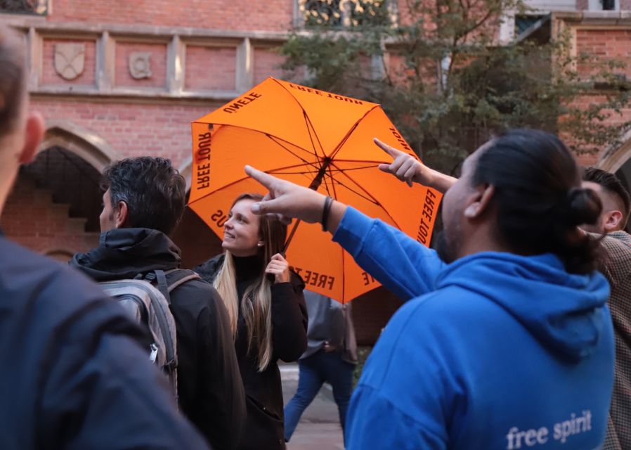 Krakow: The Old Town Walking Tour - Finding Your Guide at St. Mary’s Basilica (and why it matters)