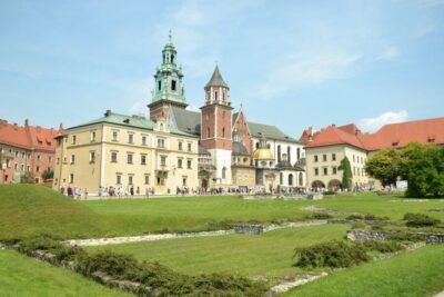 Krakow: The Old Town Walking Tour - Main Market Square: where medieval Krakow still feels real