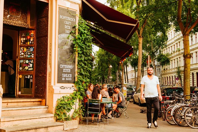 Kreuzberg Berlin: Off the Beaten Track PRIVATE Walking Tour - Why Kreuzberg and street art are such a smart pairing