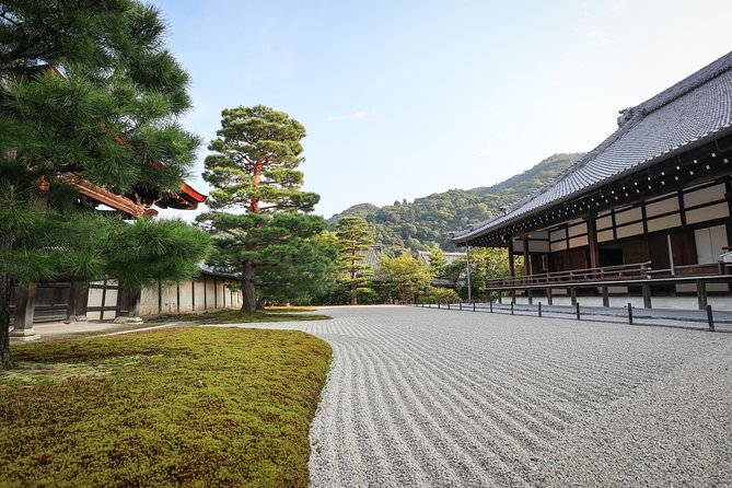 Kyoto Arashiyama Bamboo forest & Garden Half-Day Walking Tour - Ending at Togetsukyo Bridge: Souvenir Street or One Last Look