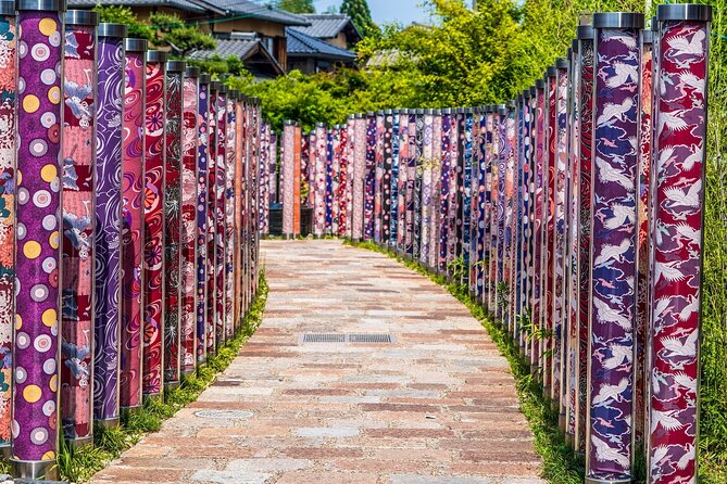 Kyoto Arashiyama Walking Tour: Bamboo, Monkeys, Gardens & Secrets - Arashiyama with a plan: why a guided walk is worth it