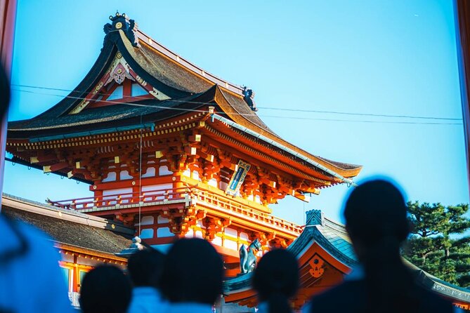 Kyoto Early Bird English Tour: Fushimi-Inari and Arashiyama - Group size, guides, and the small touches that matter