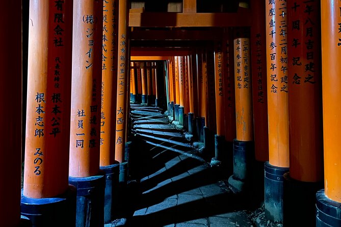 Kyoto Fushimi-Inari Night Walking Tour - What happens in the 2 hours (so you know what you’re buying)