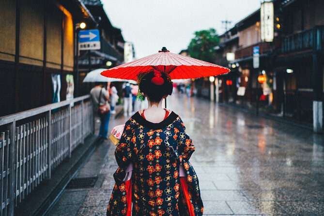 Kyoto Geisha District Walking Tour in Gion - Photo opportunities without ruining the vibe