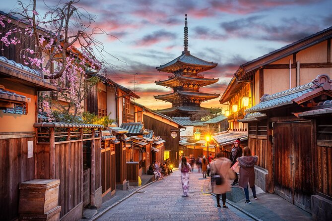 Kyoto Gion: 2-Hour Geisha Culture & History Walking Tour - Meeting at McDonald’s Shijo-Ohashi: simple start, clear handoff
