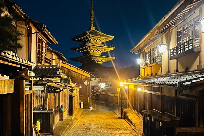 Kyoto: Gion Magical Night Walking Tour - Key things to love right away